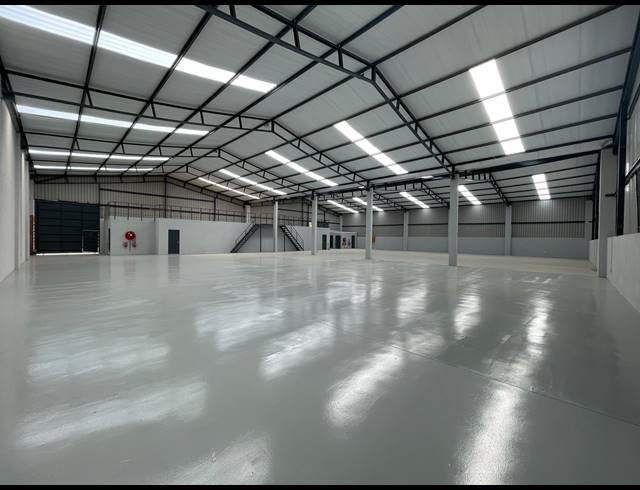 1,214M² WAREHOUSE TO LET IN COSMO BUSINESS PARK